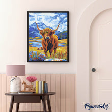 Laden Sie das Bild in den Galerie-Viewer, Highland Cow am See