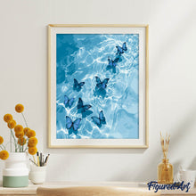 Laden Sie das Bild in den Galerie-Viewer, Blaue Schmetterlinge auf dem Wasser