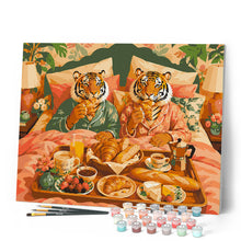 Laden Sie das Bild in den Galerie-Viewer, Tiger und Frühstück