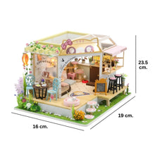 Laden Sie das Bild in den Galerie-Viewer, Miniaturhaus - Garten des Katzenkaffees