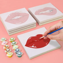 Laden Sie das Bild in den Galerie-Viewer, Mini Malen nach Zahlen 15x15cm (6 Stück) - Rote Lippen