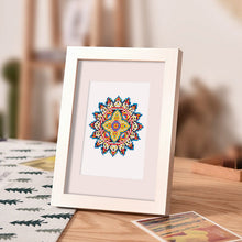 Laden Sie das Bild in den Galerie-Viewer, Mini Serie Diamond Painting - Mandala Kunst