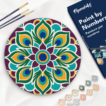 Laden Sie das Bild in den Galerie-Viewer, Malen nach Zahlen Figured'Art – Malen nach Zahlen auf Holzscheibe - Pfauen-Mandala
