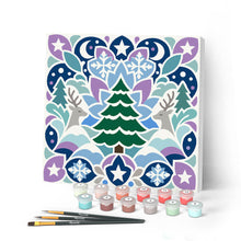 Laden Sie das Bild in den Galerie-Viewer, Malen nach Zahlen Figured'Art – Mini Malen nach Zahlen mit Rahmen - Weihnachts-Mandala
