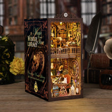 Laden Sie das Bild in den Galerie-Viewer, Book Nook - Wunderbibliothek Figured'Art