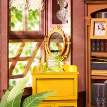 Laden Sie das Bild in den Galerie-Viewer, Book Nook - Ruhige Eckstudie