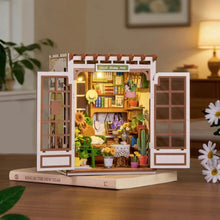 Laden Sie das Bild in den Galerie-Viewer, Book Nook - Geheime Blütenecke