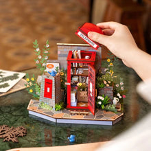 Laden Sie das Bild in den Galerie-Viewer, 3D Puzzle - Blossom Bücherkiosk