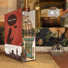 Laden Sie das Bild in den Galerie-Viewer, Book Nook - Baker Street