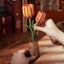 Laden Sie das Bild in den Galerie-Viewer, 3D Puzzle - Orange Tulpe