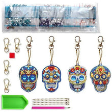 Laden Sie das Bild in den Galerie-Viewer, Anhänger Totenkopf Diamond Painting Set 4 Stück