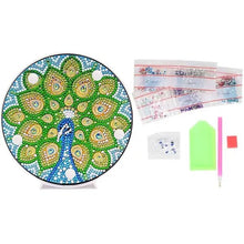 Laden Sie das Bild in den Galerie-Viewer, Licht LED Diamond Painting Pfau