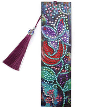 Laden Sie das Bild in den Galerie-Viewer, Lesezeichen Diamond Painting Blume mit Schmetterling