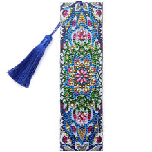 Laden Sie das Bild in den Galerie-Viewer, Lesezeichen Diamond Painting Blume Mandala