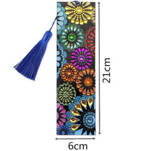 Laden Sie das Bild in den Galerie-Viewer, Lesezeichen Diamond Painting Blumen Mandala