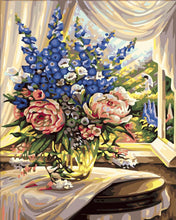 Laden Sie das Bild in den Galerie-Viewer, Blumenstrauß am offenen Fenster | Figured'Art