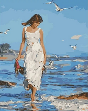 Laden Sie das Bild in den Galerie-Viewer, Malen nach Zahlen für Erwachsene | Frau zu Fuß am Strand | Figured'Art