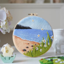 Laden Sie das Bild in den Galerie-Viewer, Nadelfilzen Needle Felting - An der Küste