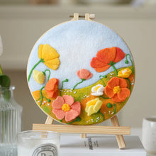 Laden Sie das Bild in den Galerie-Viewer, Nadelfilzen Needle Felting - Wilde Blumen