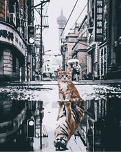 Laden Sie das Bild in den Galerie-Viewer, Malen nach Zahlen – Katze, die den Tiger in der Stadt reflektiert