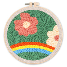 Laden Sie das Bild in den Galerie-Viewer, Punch Needle set Blumen über einem Regenbogen