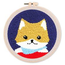 Laden Sie das Bild in den Galerie-Viewer, Punch Needle set Kleiner Fuchs