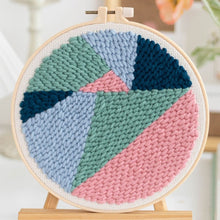 Laden Sie das Bild in den Galerie-Viewer, Punch Needle set Abstrakte Landschaft