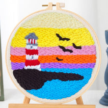 Laden Sie das Bild in den Galerie-Viewer, Punch Needle set Leuchtturm mit buntem Himmel