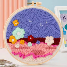Laden Sie das Bild in den Galerie-Viewer, Punch Needle set Wüstenblüte