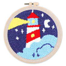 Laden Sie das Bild in den Galerie-Viewer, Punch Needle set Leuchtturm und Sternennacht