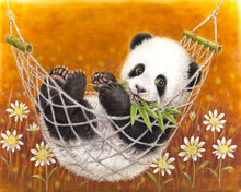 Laden Sie das Bild in den Galerie-Viewer, Diamond Painting – Panda in seiner Hängematte