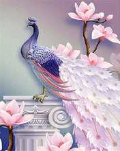 Laden Sie das Bild in den Galerie-Viewer, Diamond Painting – Schöner Pfau und Blumen | Figured'Art