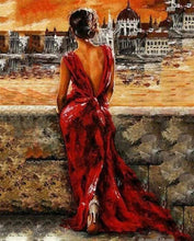 Laden Sie das Bild in den Galerie-Viewer, Malen nach Zahlen für Erwachsene | Schöne Frau im roten Kleid | Figured'Art