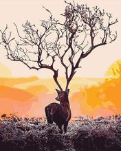 Laden Sie das Bild in den Galerie-Viewer, Malen nach Zahlen für Erwachsene | Sonnenuntergang und Hirsch | Figured'Art