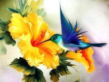 Laden Sie das Bild in den Galerie-Viewer, Diamond Painting, Kolibri und Blume