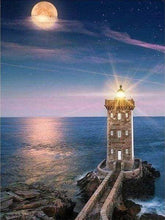 Laden Sie das Bild in den Galerie-Viewer, Diamond Painting, Leuchtturm und Vollmond