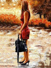Laden Sie das Bild in den Galerie-Viewer, Malen nach Zahlen für Erwachsene | Schicke Frau mit schwarzem Regenschirm | Figured'Art
