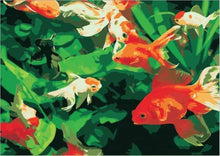 Laden Sie das Bild in den Galerie-Viewer, Malen nach Zahlen für Erwachsene | Grüne Blätter und rote Fische | Figured'Art