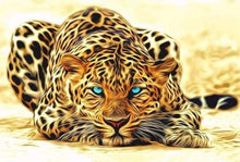 Laden Sie das Bild in den Galerie-Viewer, Malen nach Zahlen für Erwachsene | Panther mit blauen Augen | Figured'Art