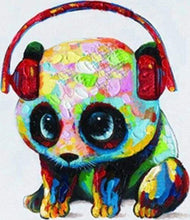 Laden Sie das Bild in den Galerie-Viewer, Malen nach Zahlen für Erwachsene | Kleiner Panda und Kopfhörer | Figured'Art