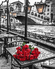 Laden Sie das Bild in den Galerie-Viewer, Malen nach Zahlen für Erwachsene | Terrasse und Blumenstrauß | Figured'Art