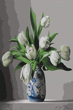 Laden Sie das Bild in den Galerie-Viewer, Malen nach Zahlen für Erwachsene | Weiße Tulpen | Figured'Art
